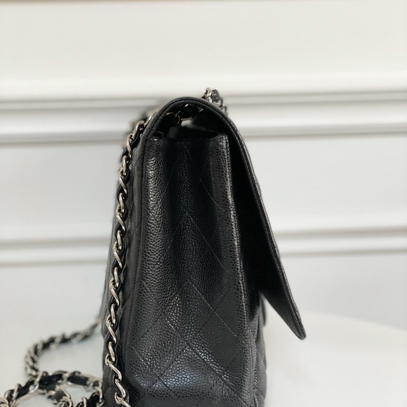 ❌SOLD❌CHANEL CLASSIC MAXI SINGLE FLAP - Picture 4 of 16